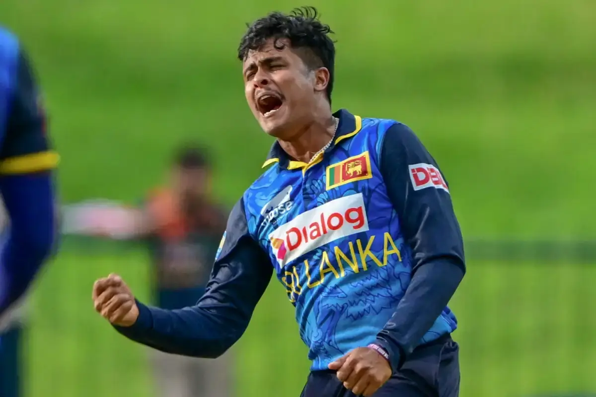 Jeffrey Vandersay (Sri Lanka) - 5 wickets
