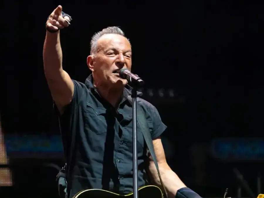 Bruce Springsteen slams ICE in new protest song, calls out King Trump’s private army