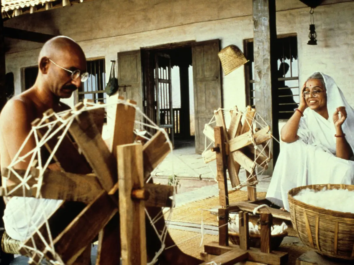 Gandhi (1982)