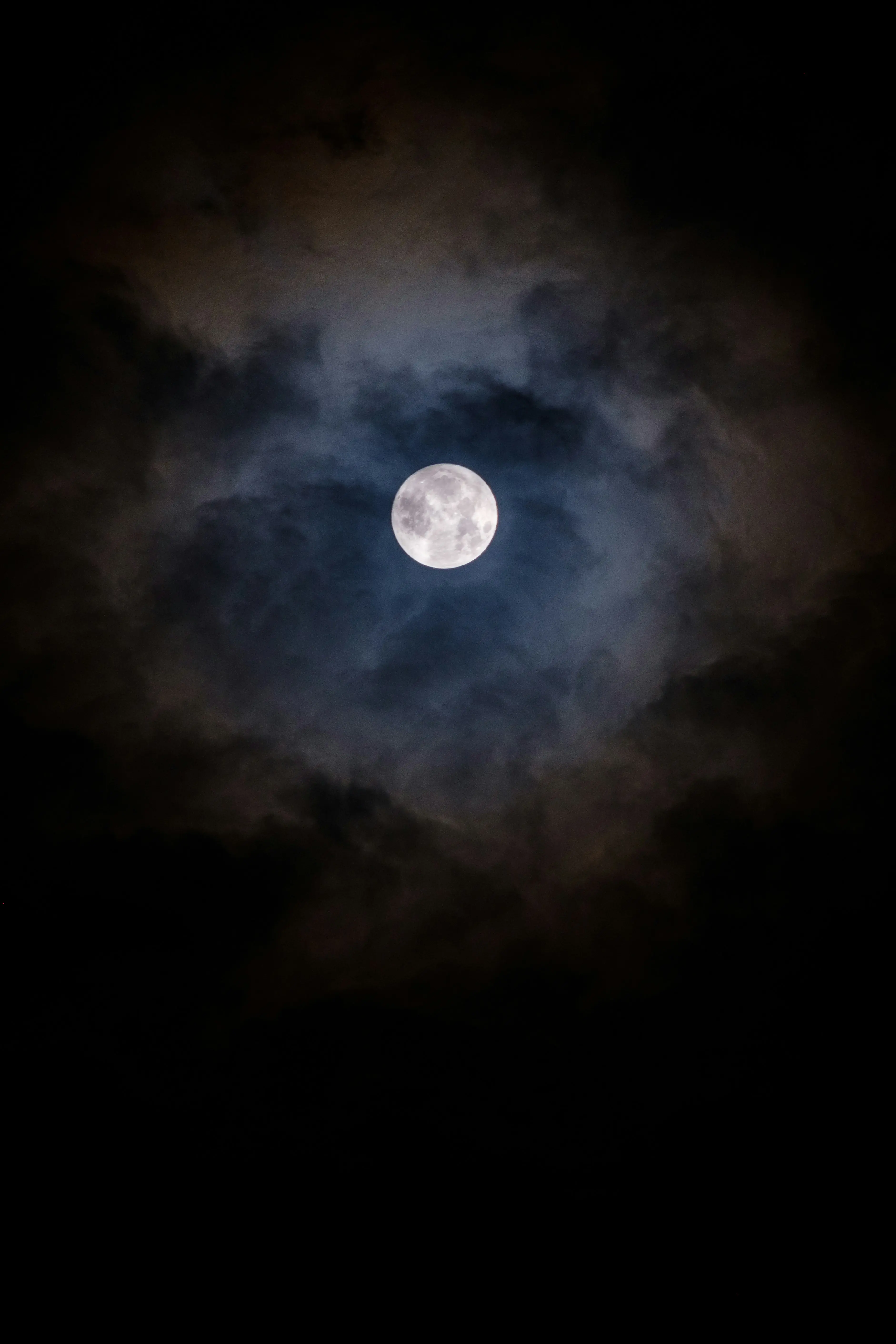 February 1 Full Snow Moon will create a bright night