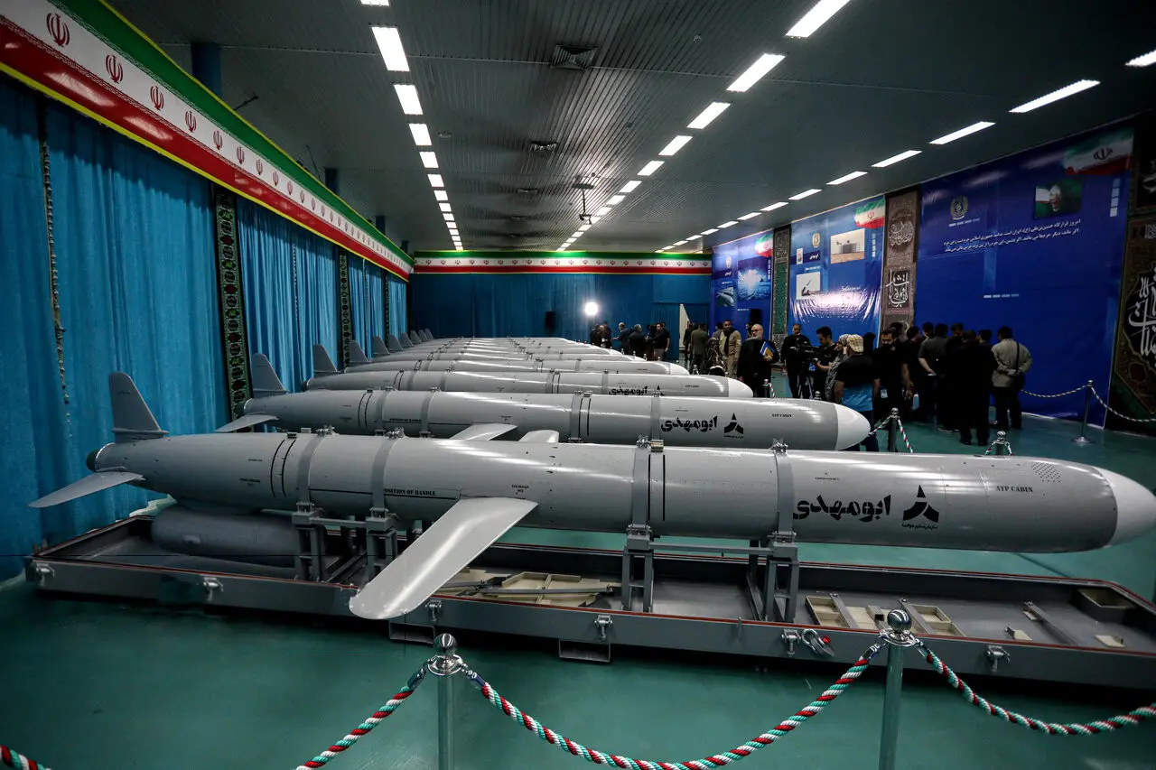 Can Iran really sink the USS Abraham Lincoln with its radar-evading  low-altitude missiles?