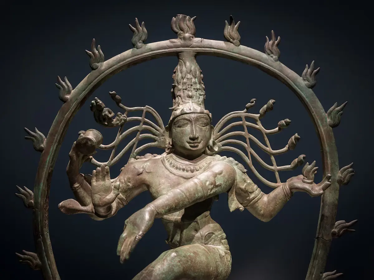 Smithsonian to Return Stolen Hindu Bronzes to India