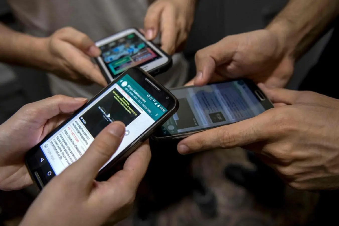 Economic Survey flags rising digital addiction among kids, youth in India. Will govt put curbs?