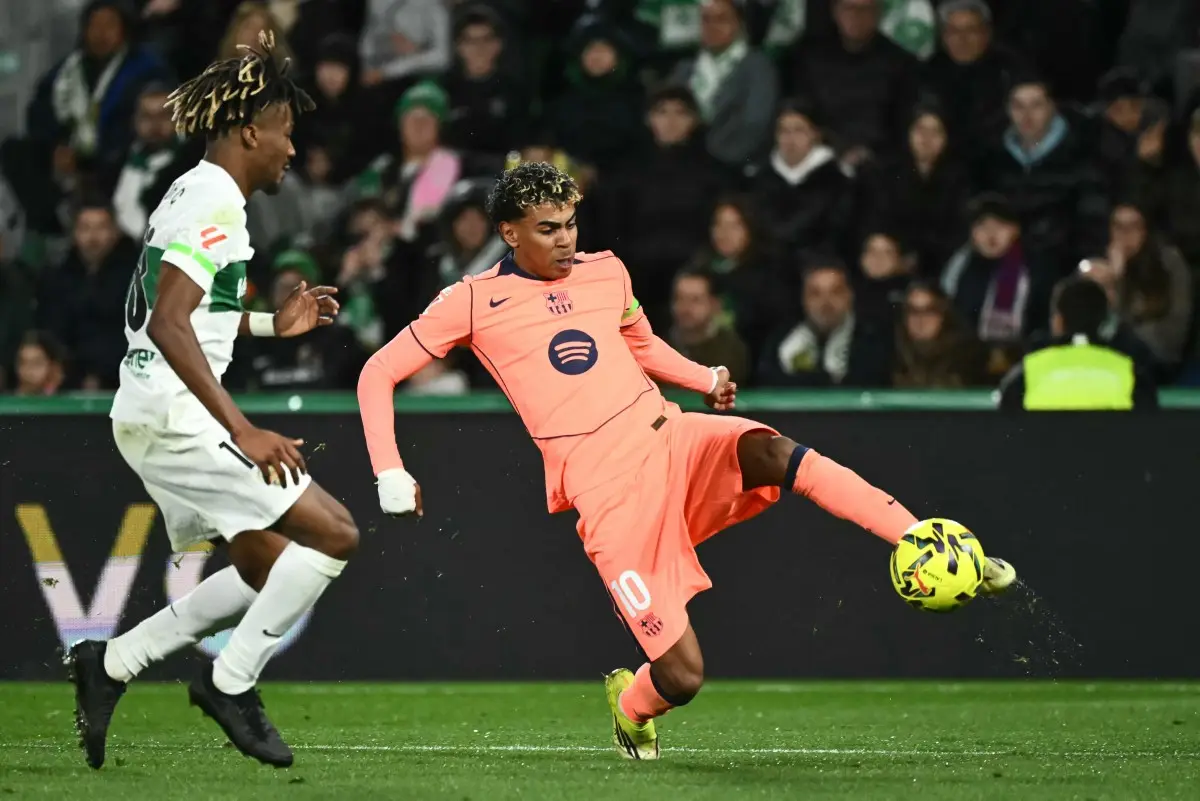 La Liga 2025-26: Yamal stars as Barcelona defeat Elche 3-1