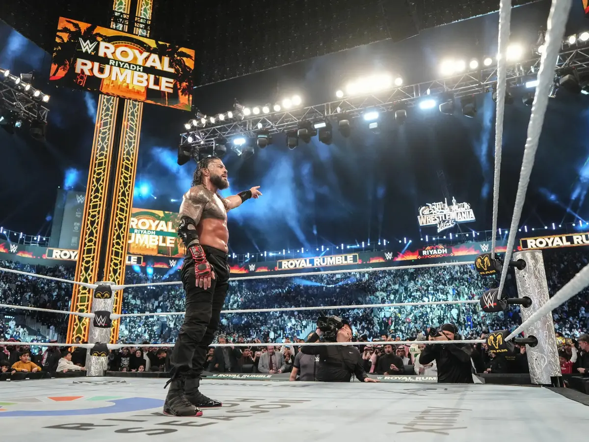 Roman Reigns verblüfft das WWE-Universum beim Royal Rumble 2026 | Alle ...