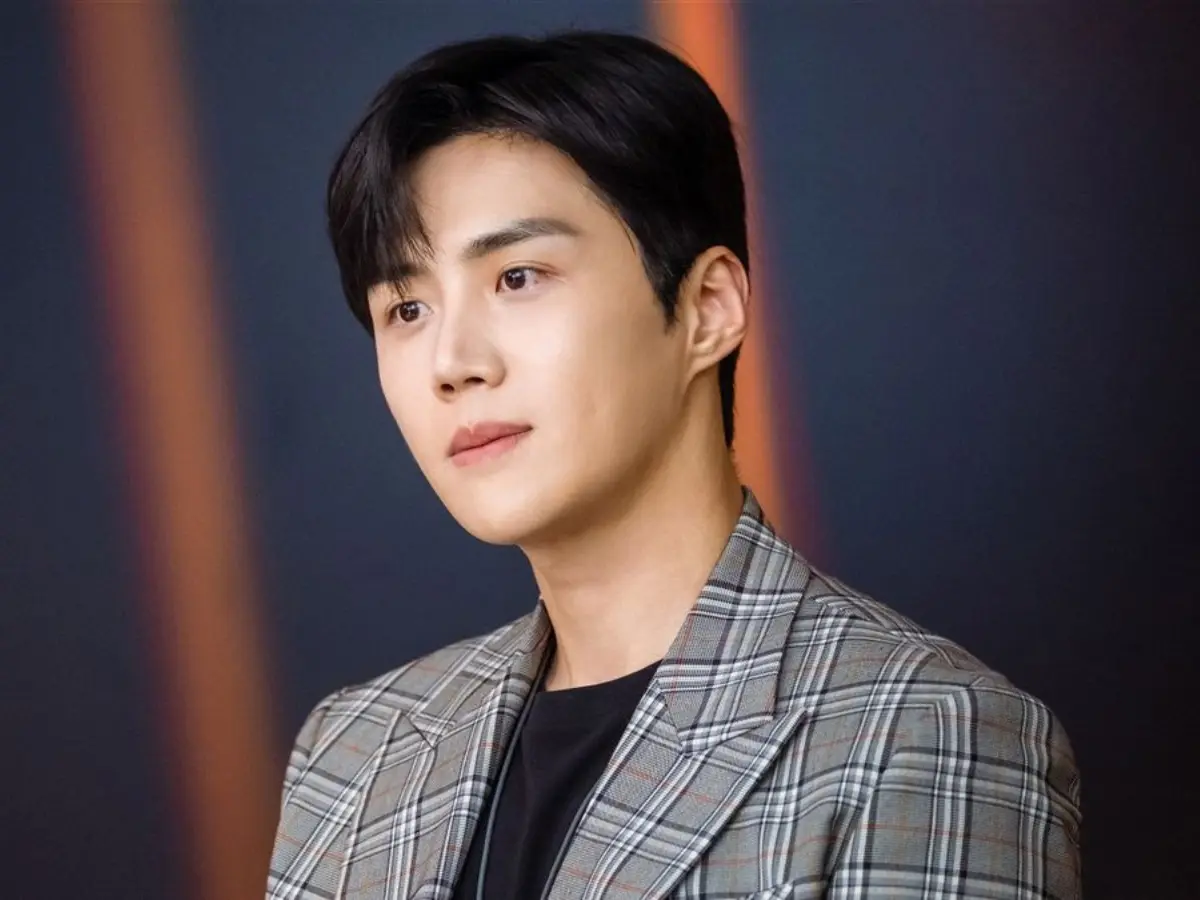 After Cha Eun Woo, Kim Seon Ho faces allegations of tax evasion; agency issues statement After Cha Eun Woo, Kim Seon Ho faces allegations of tax evasion; agency issues statement