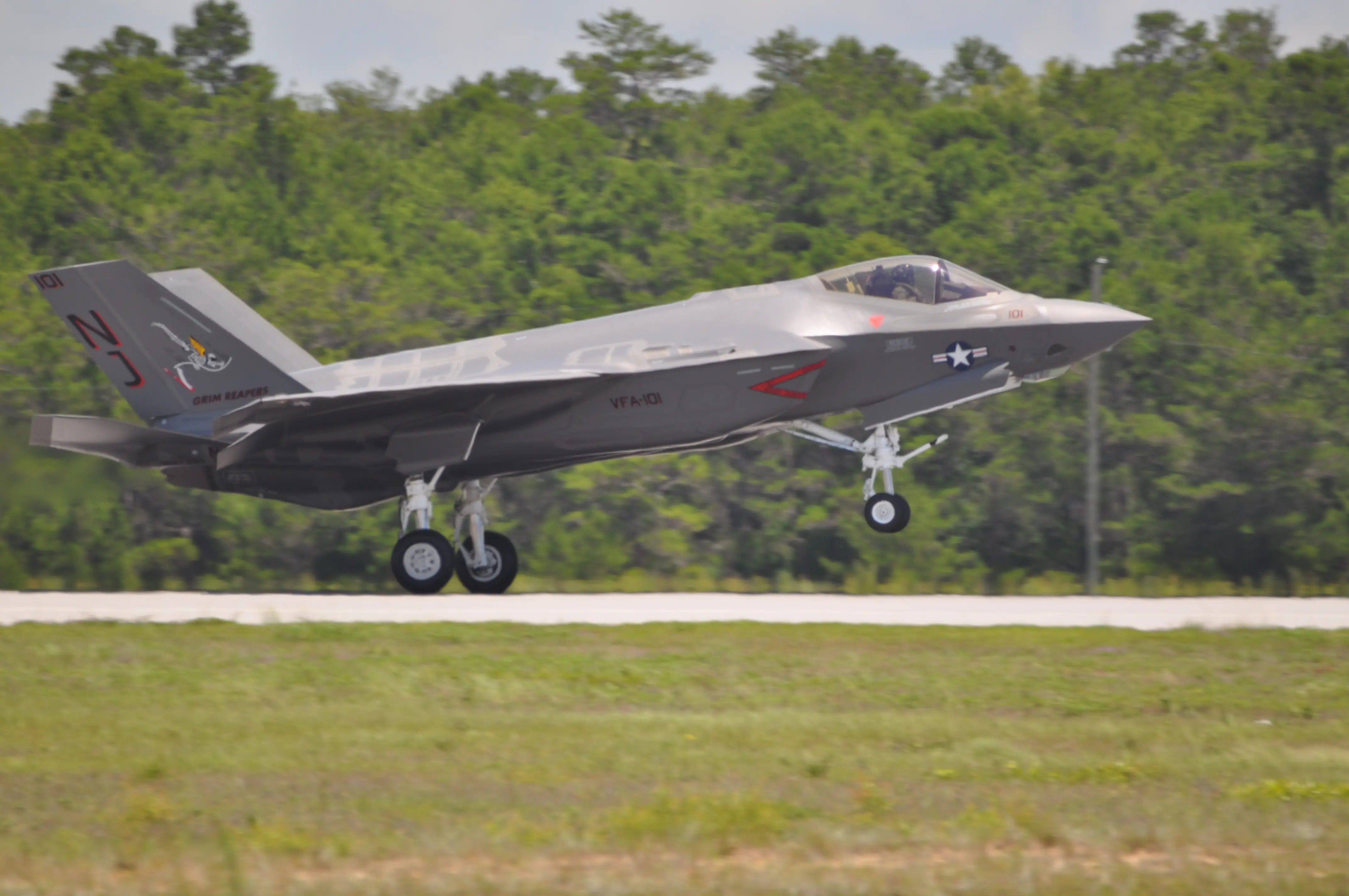 Heavy-Duty Landing Gear