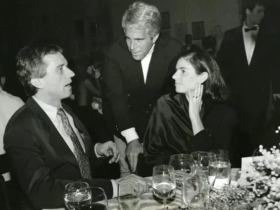 Trump health secretary Robert F. Kennedy Jr’s bizarre link with paedophile revealed in latest Epstein file dump Trump health secretary Robert F. Kennedy Jr’s bizarre link with paedophile revealed in latest Epstein file dump