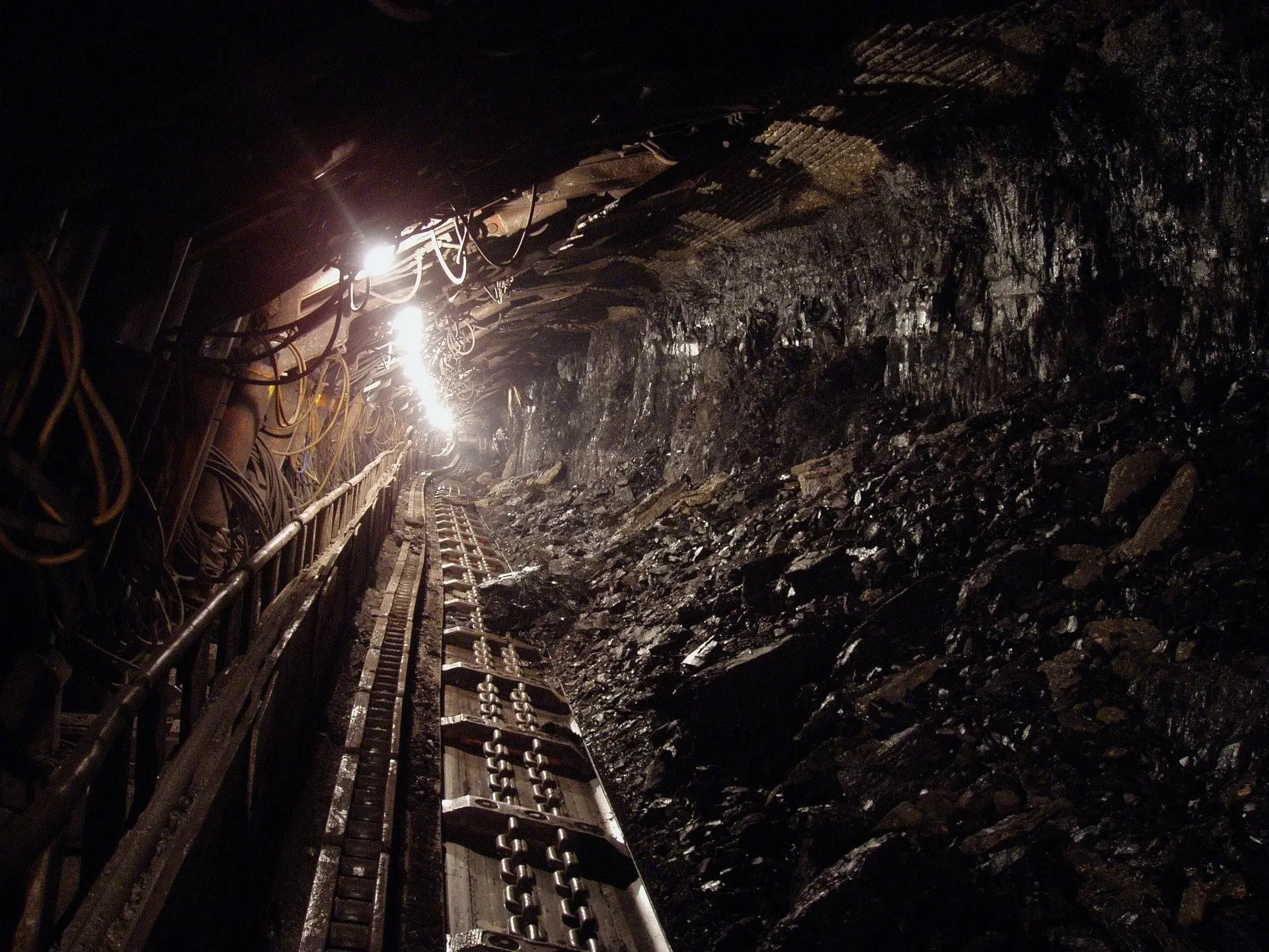 Why do countries need critical minerals?
