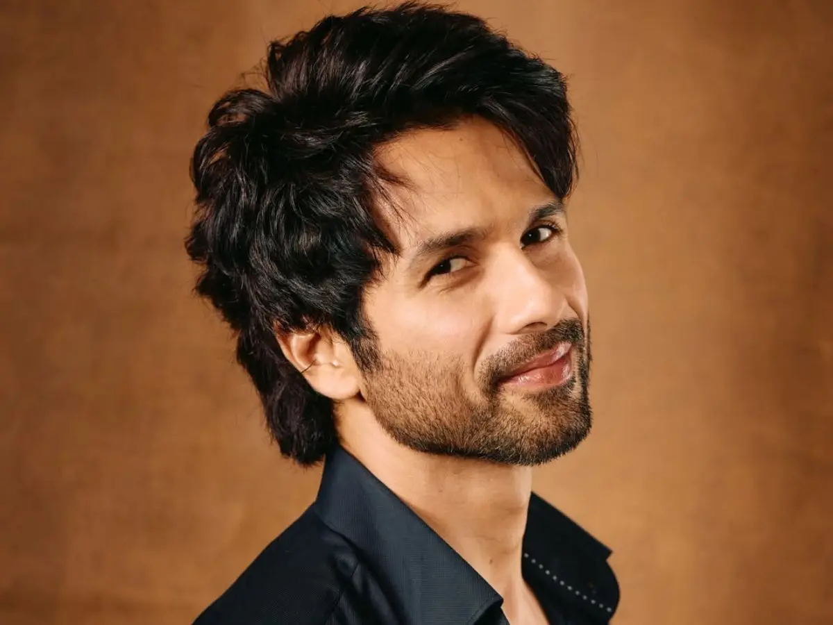 Shahid Kapoor drops a major hint about Raj & DK’s Farzi 2 amid O’Romeo buzz | Watch Shahid Kapoor drops a major hint about Raj & DK’s Farzi 2 amid O’Romeo buzz | Watch