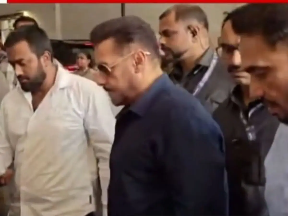Salman Khan attends RSS centenary event in Mumbai; fans gather at venue | Watch