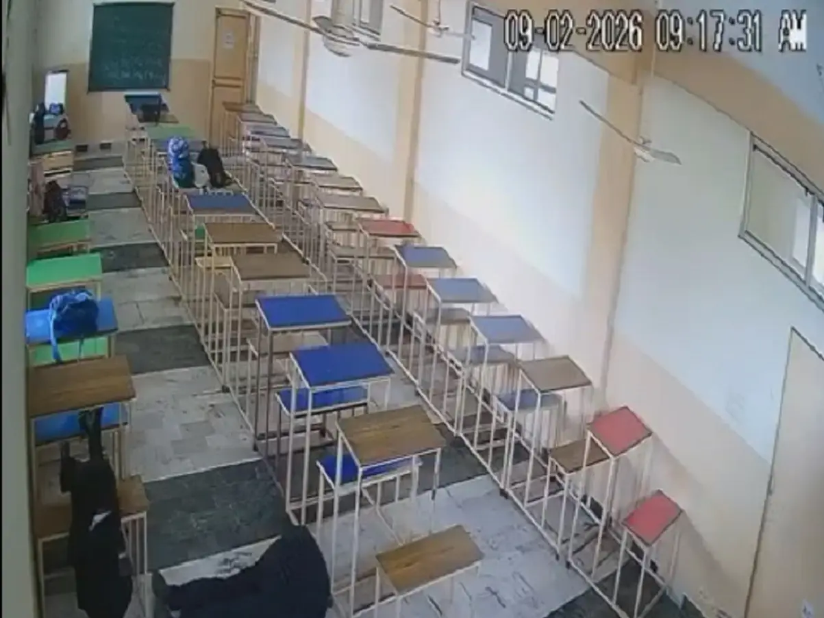 First-year law student kills girl in class, shoots self in Punjab’s Tarn Taran First-year law student kills girl in class, shoots self in Punjab’s Tarn Taran