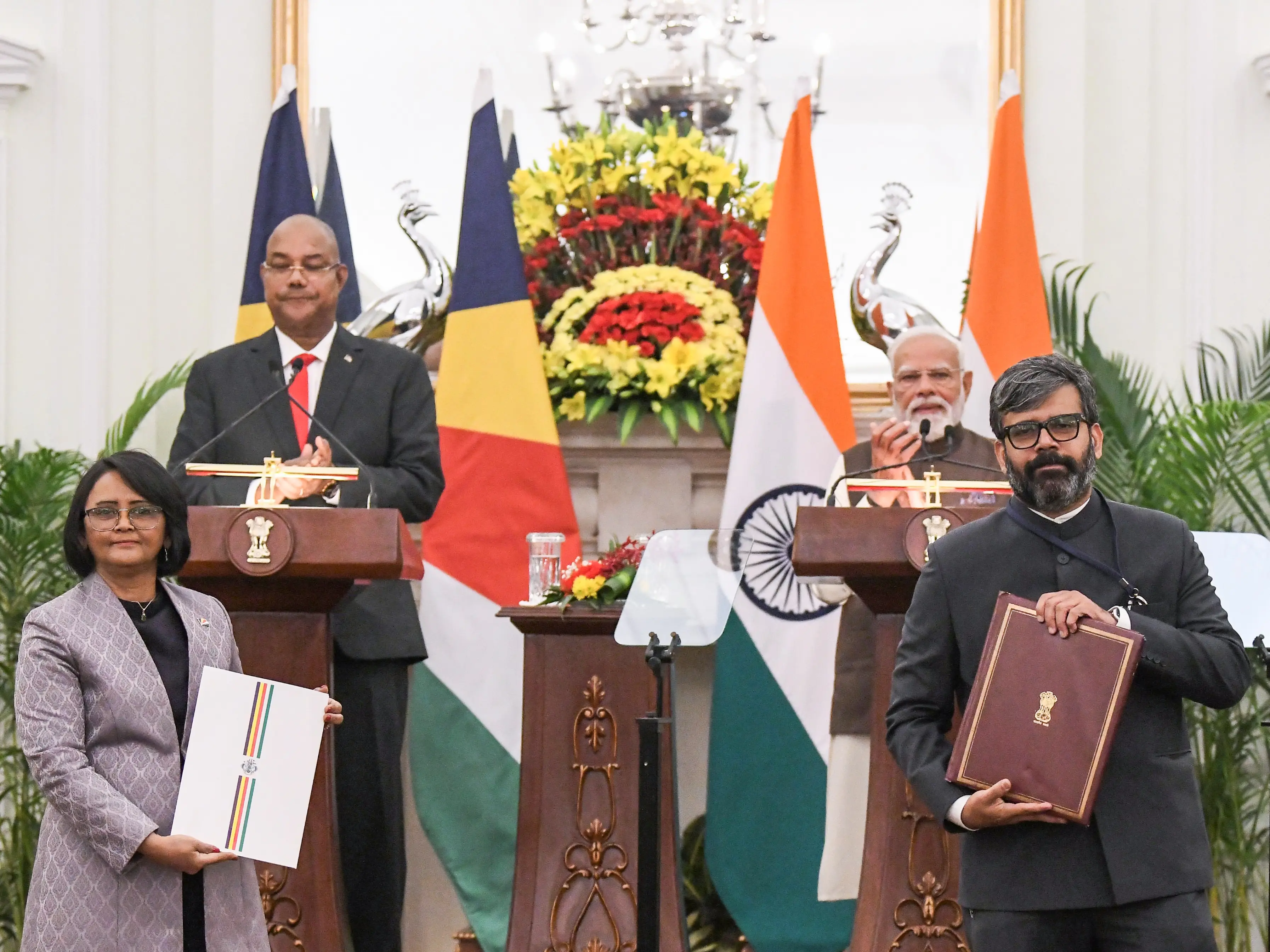 PM Modi announces $175 million special economic package for Seychelles PM Modi announces $175 million special economic package for Seychelles