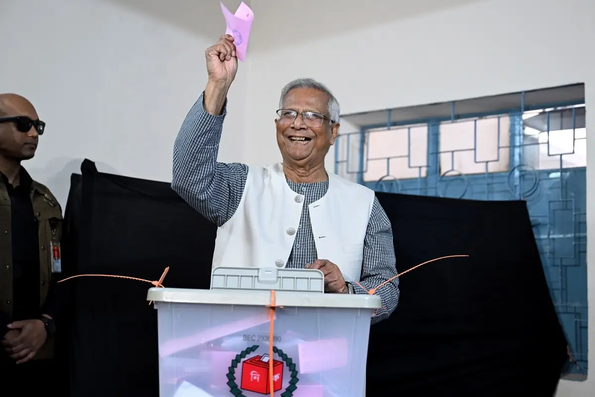 Yunus votes for July charter