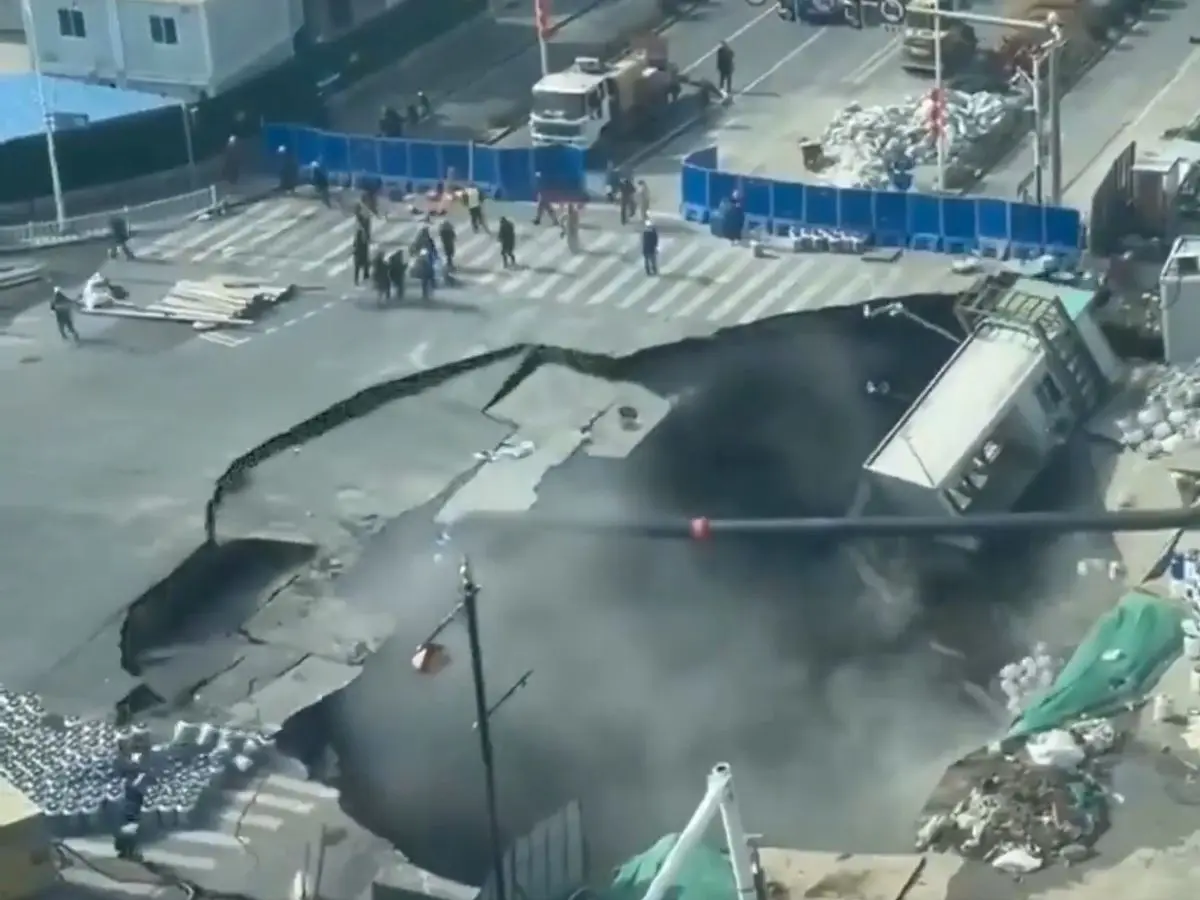Watch | Sudden collapse, massive sinkhole swallows road in Shanghai Watch | Sudden collapse, massive sinkhole swallows road in Shanghai