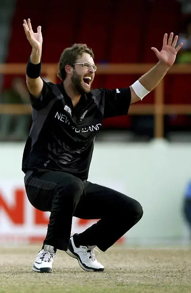 Daniel Vettori - 4/20 vs India in 2007 T20 World Cup