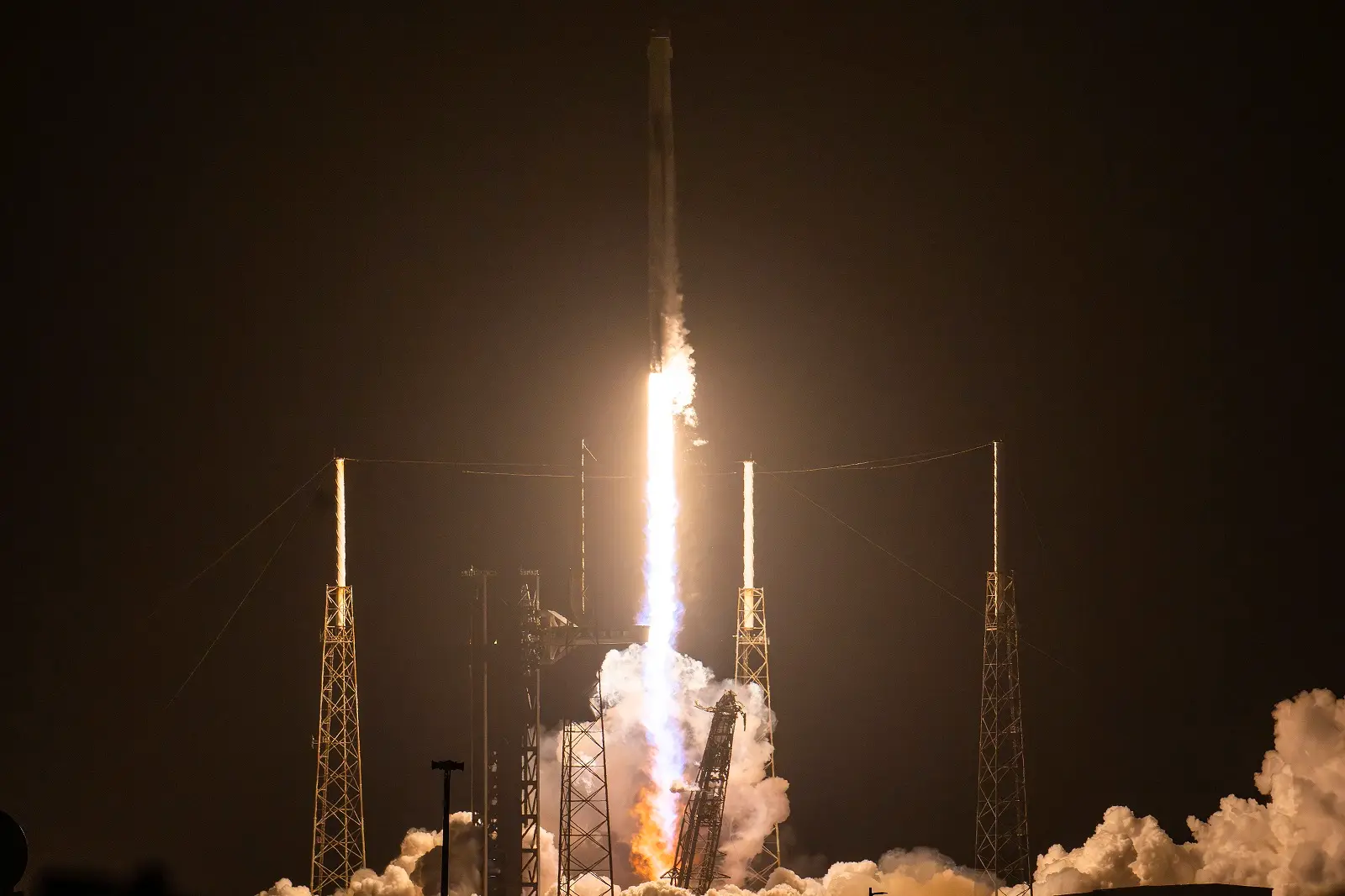 SpaceX lifts off with four astronauts for Valentine’s Day International Space Station docking