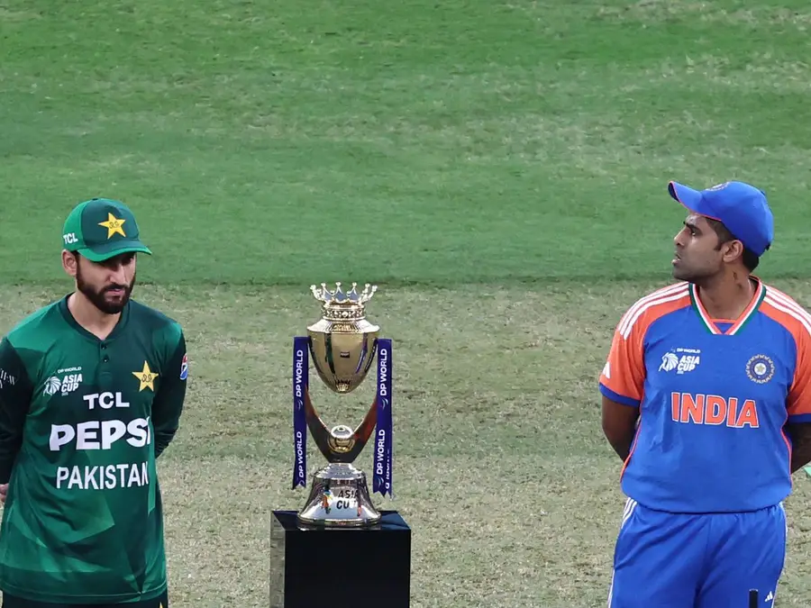 ‘Either play properly or…’ Manjrekar slams Team India’s ‘no shaking hands’ policy against Pakistan