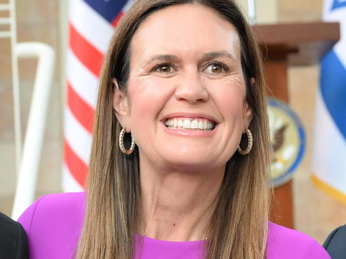 Politically-exposed persons - Sarah Huckabee