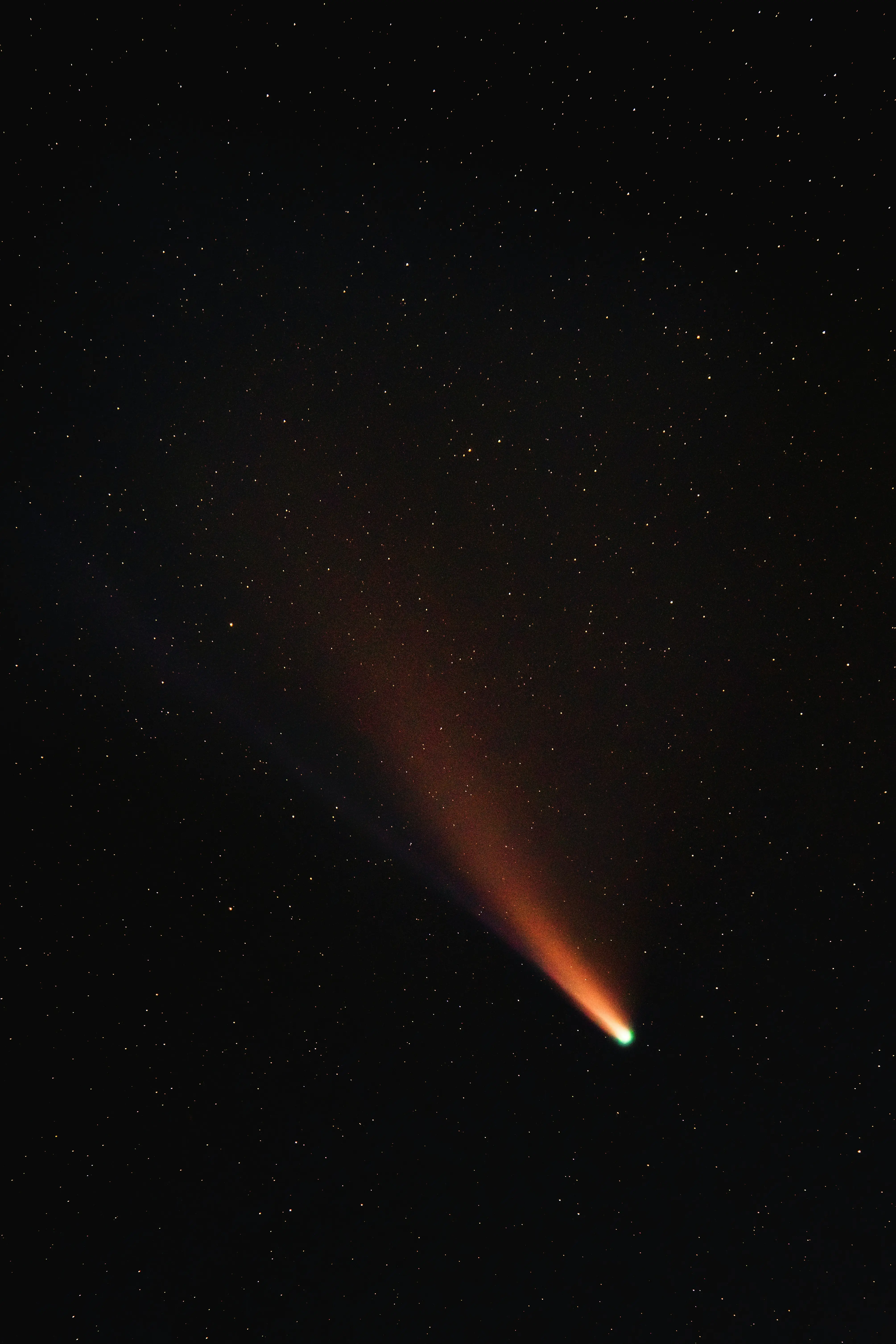 Comet 29P explodes, blasting a 'fizzy cocktail' into space at 3218 km/hr