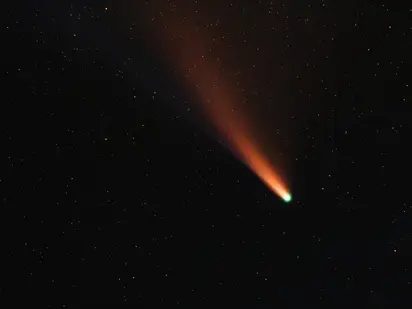 Comet 29P explodes, blasting a 'fizzy cocktail' into space at 3218 km/hr