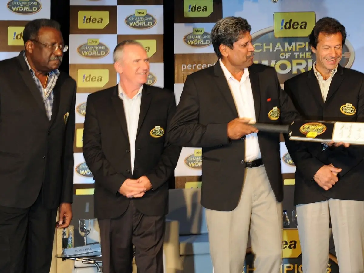 Gavaskar, Kapil Dev among 14 legendary captains write to Pakistan govt for fair treatment of Imran Khan in jail Gavaskar, Kapil Dev among 14 legendary captains write to Pakistan govt for fair treatment of Imran Khan in jail