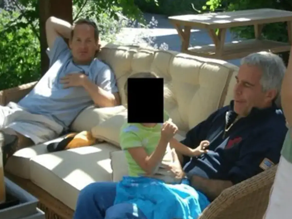Epstein says he wanted to protect his 'girlfriend'