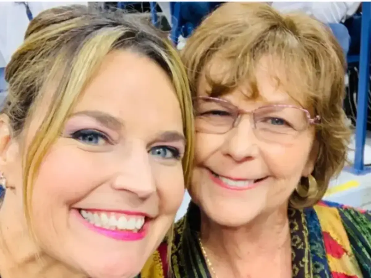 'Someone needs to do the right thing': Savannah Guthrie breaks down in ...
