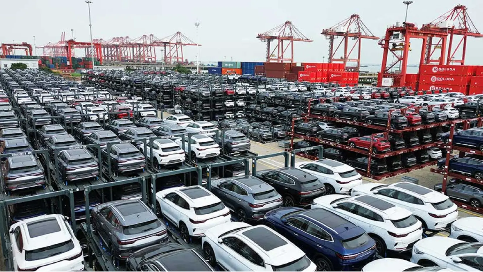 Poland bans entry of Chinese vehicles at army locations, fears data ‘acquisition’
