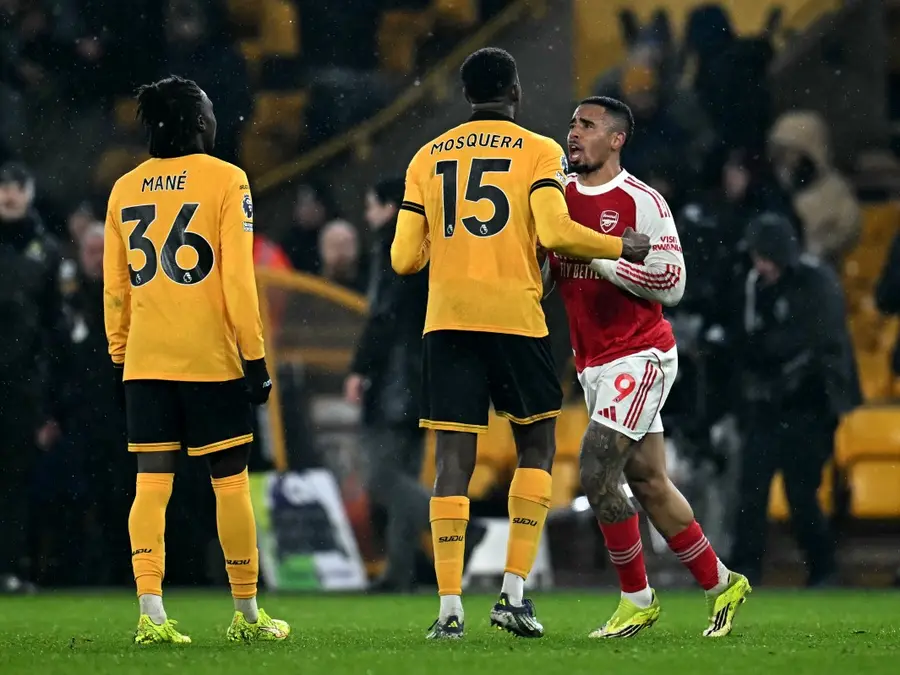Premier League | Jesus shoves Wolves player on ground after Arsenal blow 2-0 lead in title race setback - WATCH