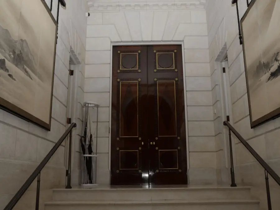 Epstein files reveal Israeli officers installed and controlled security equipment in Manhattan apartment