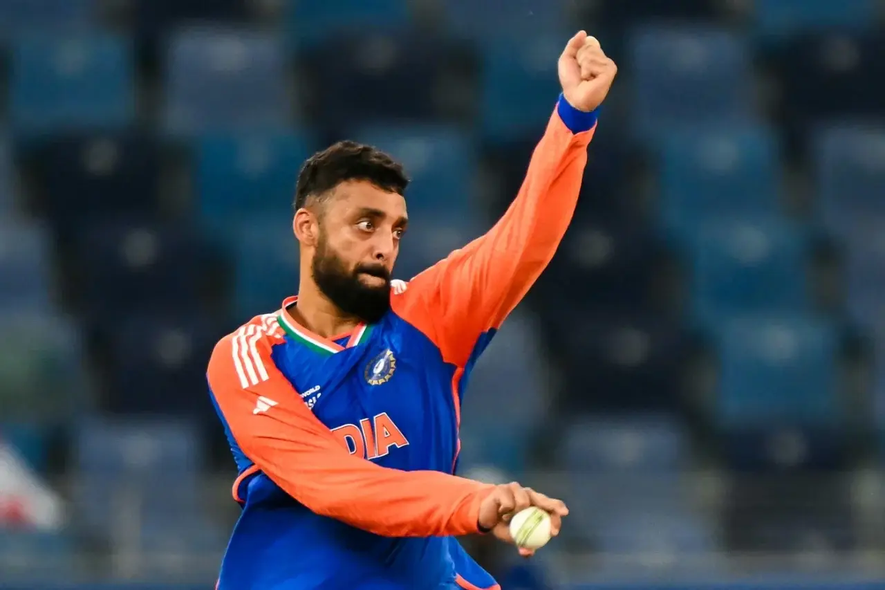 Varun Chakaravarthy (India) - 9 wickets