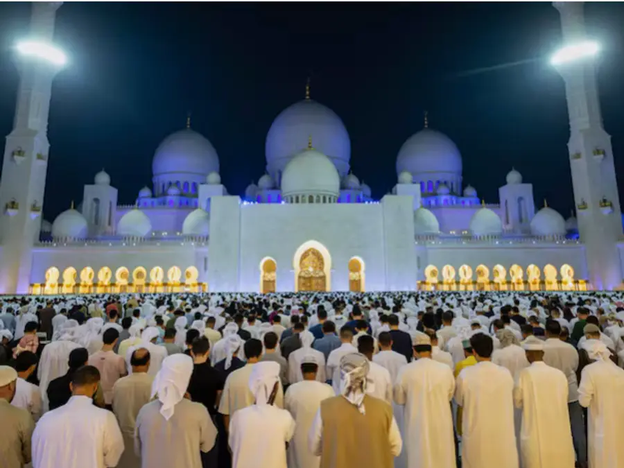 Ramadan 2026: UAE private sector to reduces working hours; overtime pay set at 125% to 150%