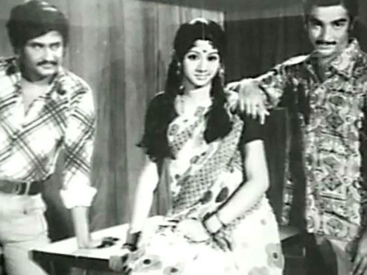 Moondru Mudichu (1976)