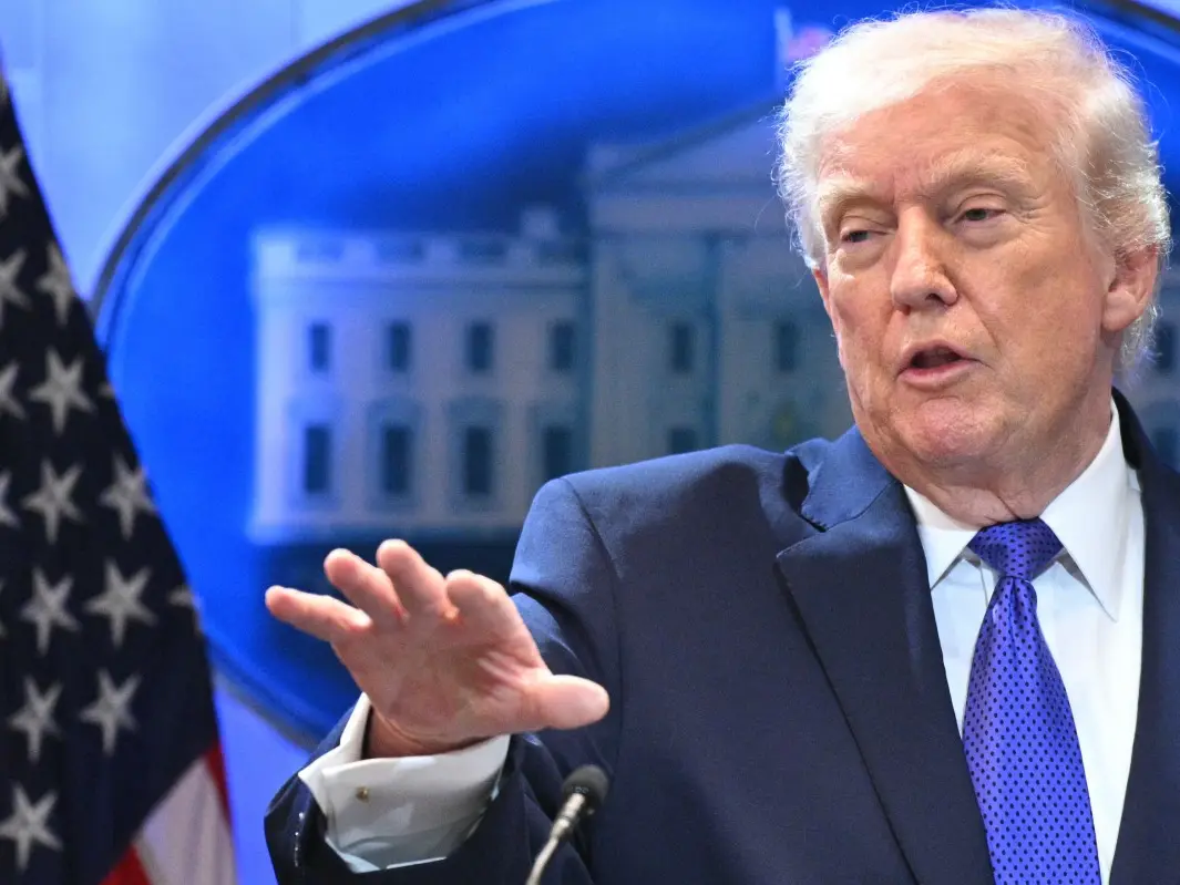Prove your citizenship: Trump administration to ask 'aliens' to fill extra details in banks Prove your citizenship: Trump administration to ask 'aliens' to fill extra details in banks