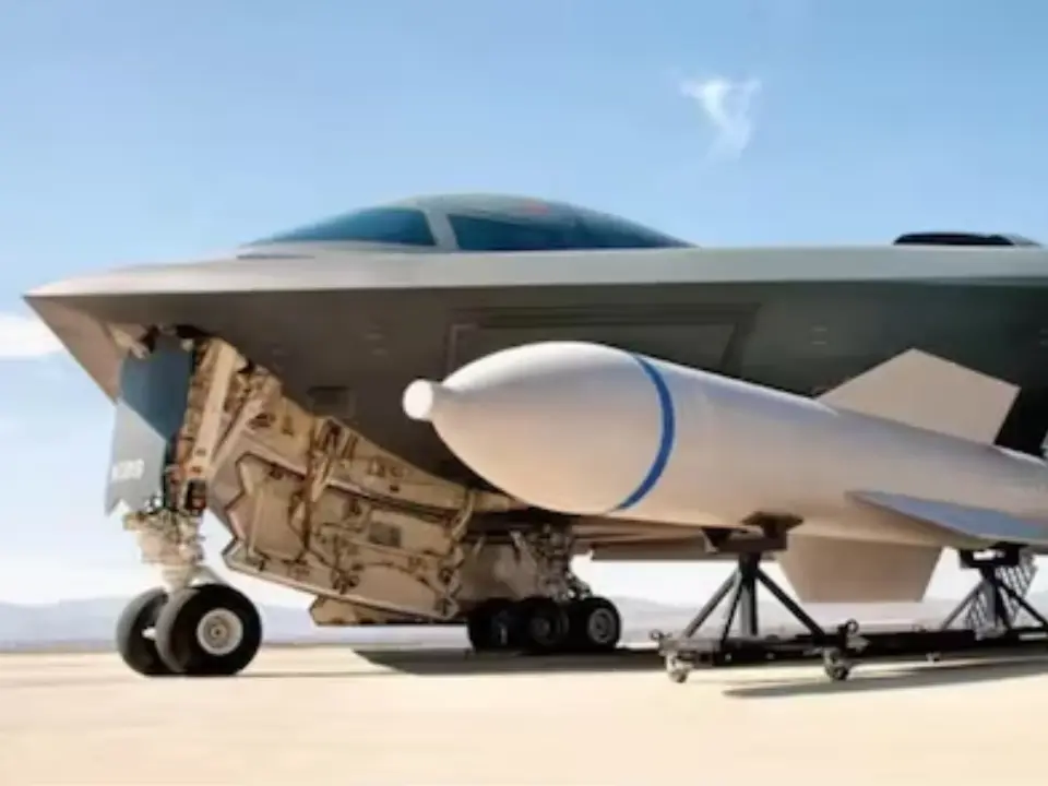 Which is the US’s best bunker‑buster bomb and why won’t it be effective in Iran to completely destroy uranium enrichment centres?