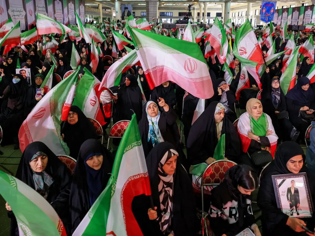 Iran-US tensions: 'US President is a man of... wait and see' alert sent to thousands in Iran as tensions escalate Iran-US tensions: 'US President is a man of... wait and see' alert sent to thousands in Iran as tensions escalate