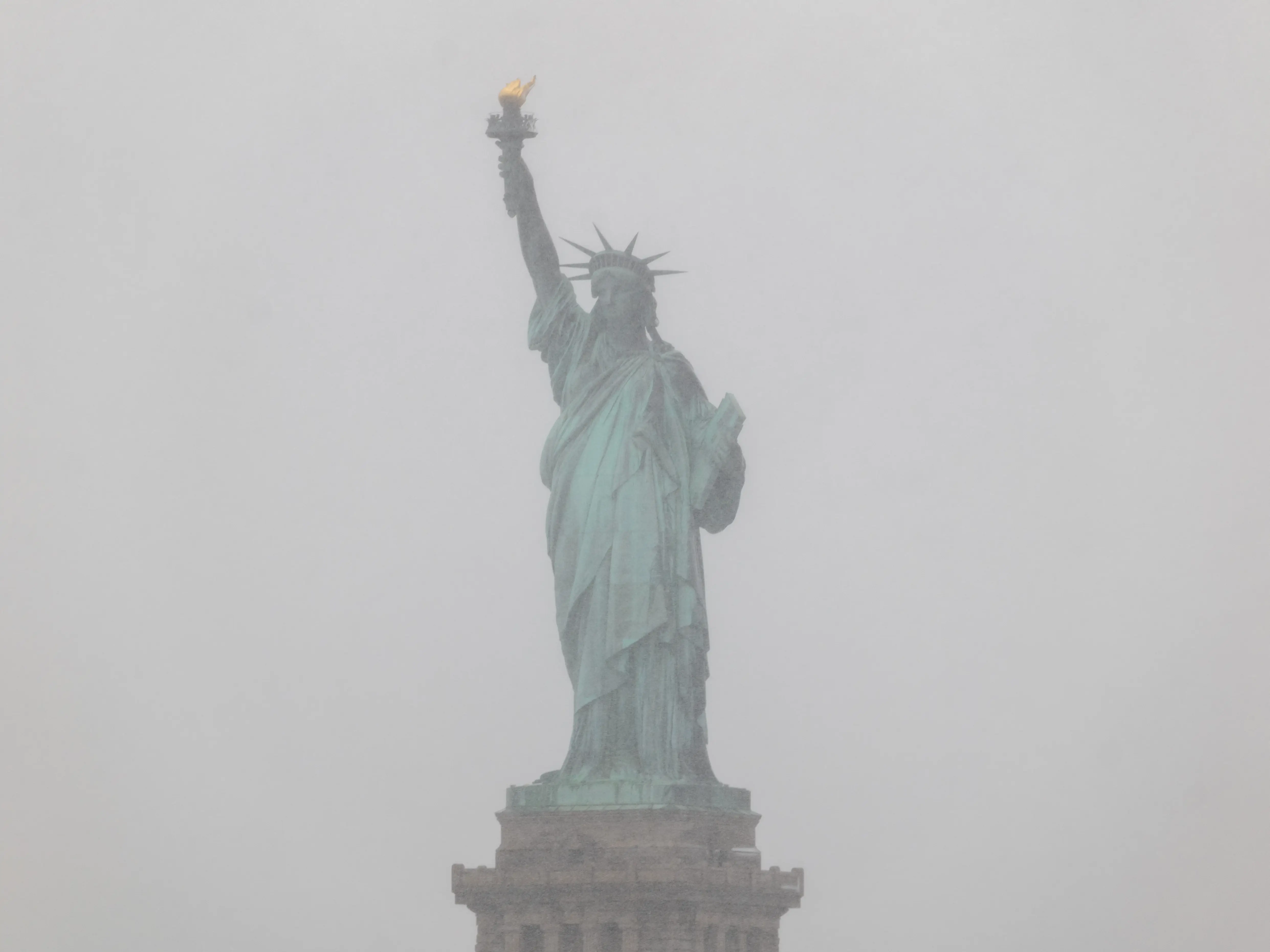 US northeast paralyzed by historic Nor’easter; Mayor Mamdani declares blizzard emergency in New York