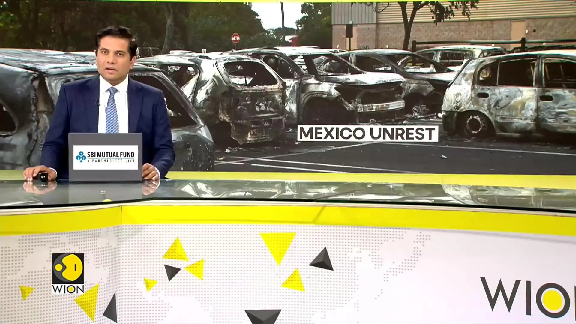 10,000 Troops Deployed To Quell Clashes; Cartel Members Block Roads, Torch Vehicles