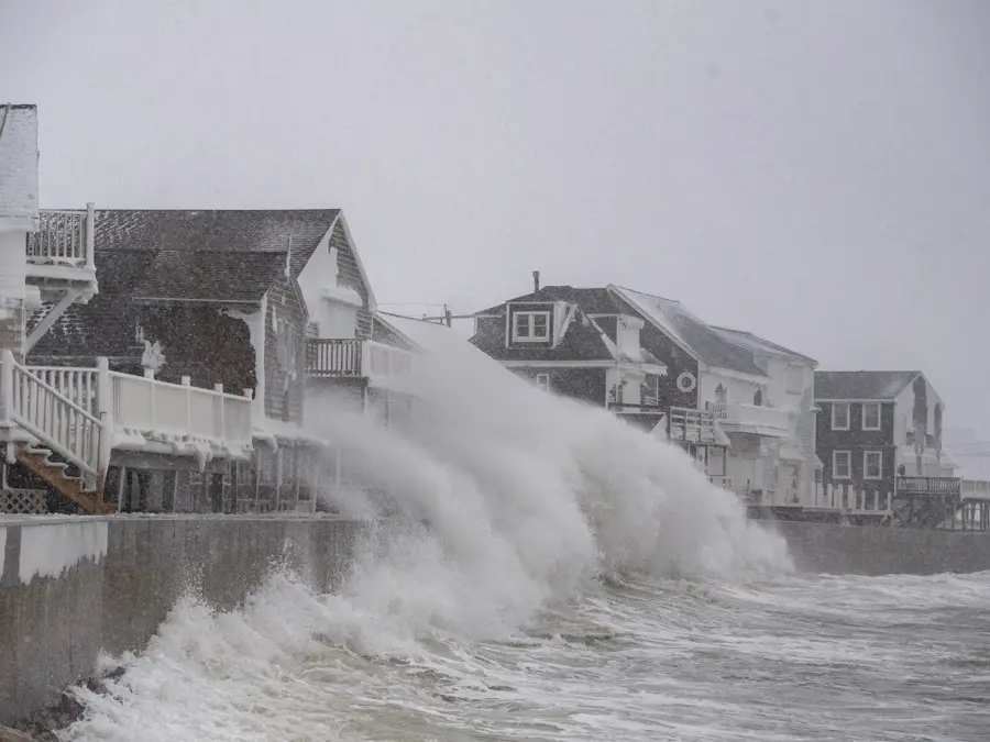 Massachusetts travel ban extended after ‘Blizzard of 2026’; thousands remain without power