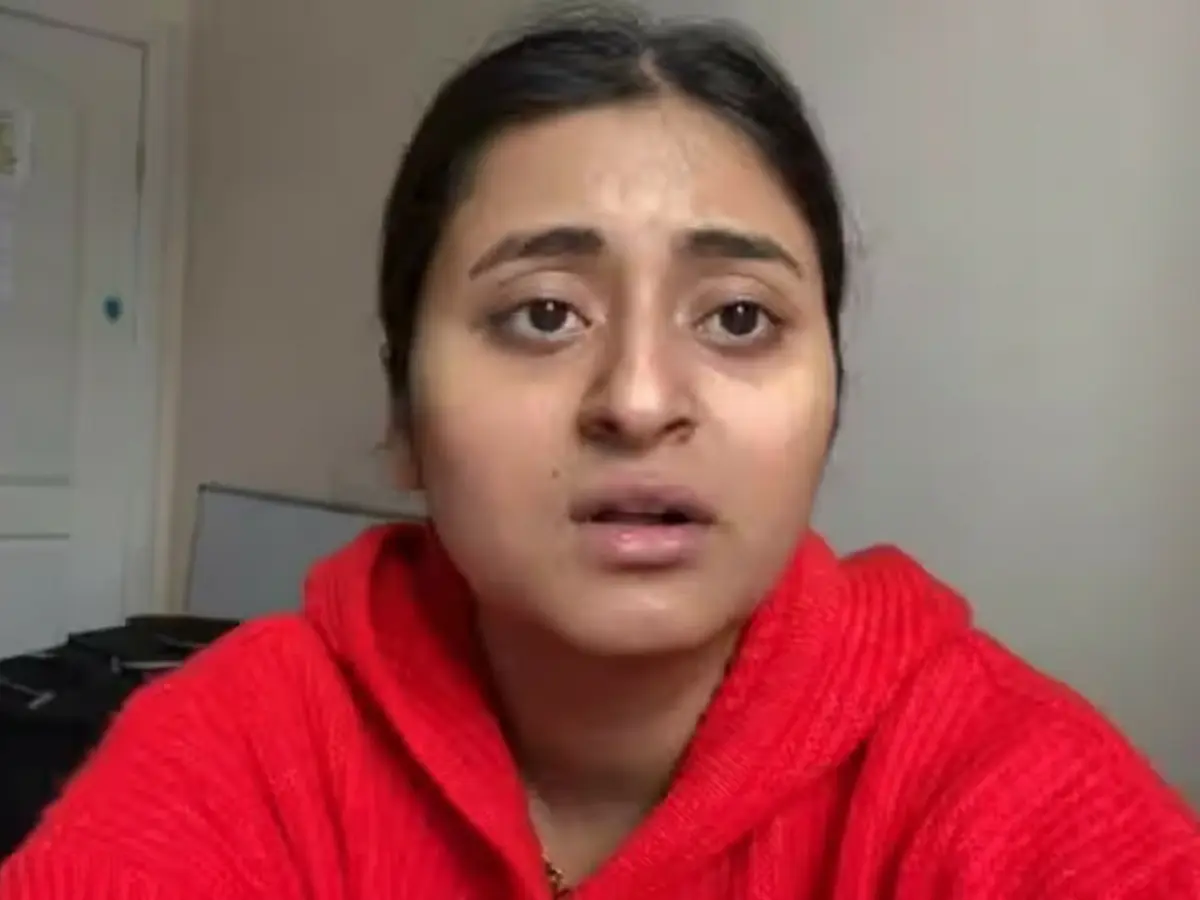 Student sheltering in bunker speaks of her fears