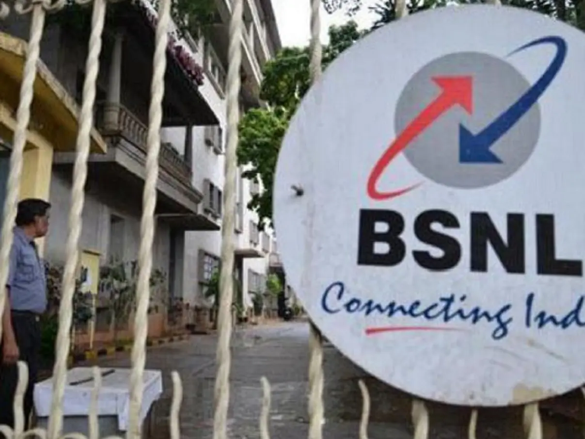 ‘Shocking, unacceptable,’ says minister; govt initiates action against BSNL director over Prayagraj visit row ‘Shocking, unacceptable,’ says minister; govt initiates action against BSNL director over Prayagraj visit row