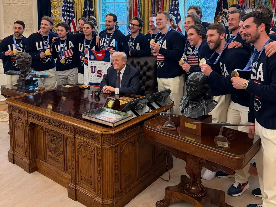 US men's hockey players agree making 'mistake' by laughing at Trump's remark about women's team