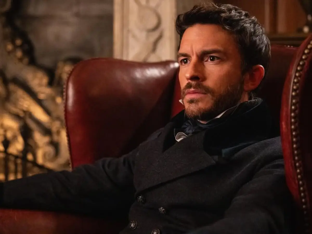 Jonathan Bailey