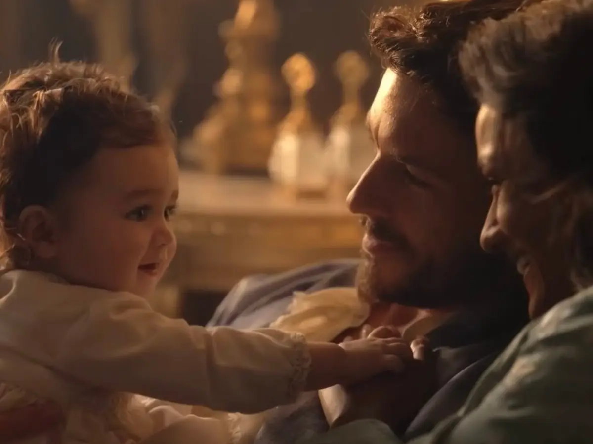 Anthony and Kate return with baby Edmund