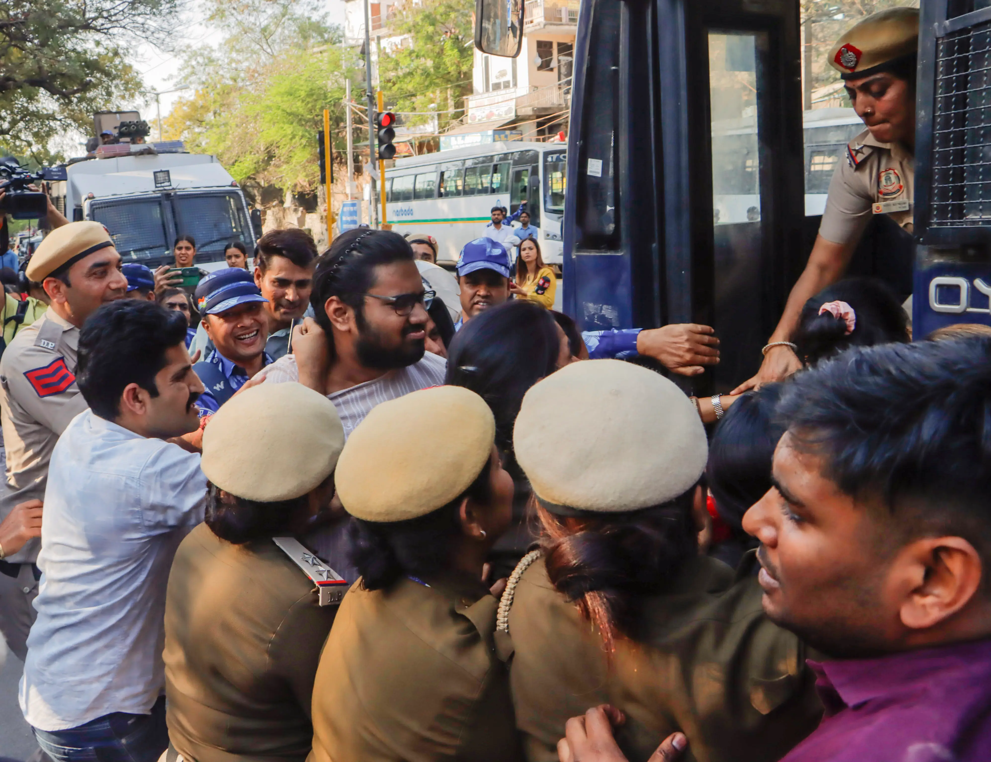 Delhi court grants bail to accused students detained in JNU protest