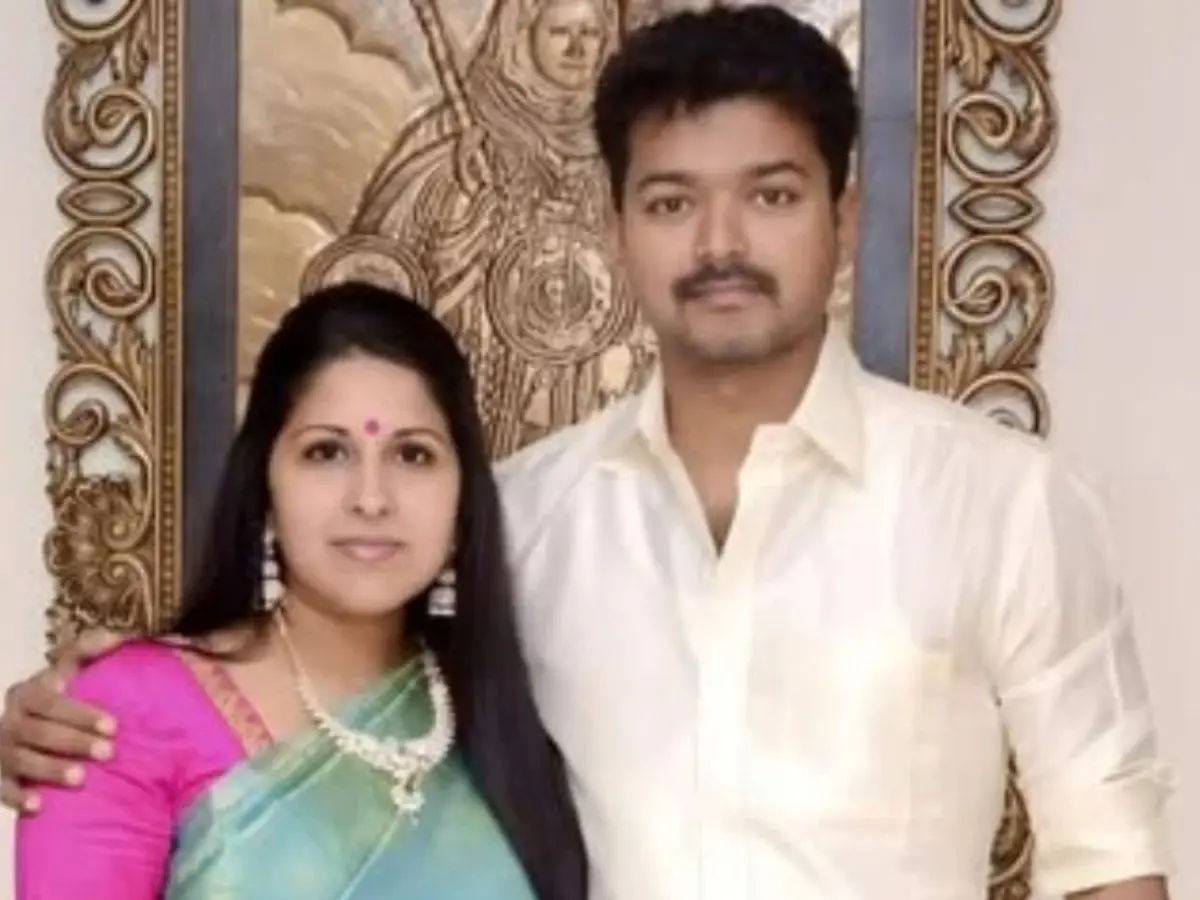 Thalapathy Vijay's wife Sangeetha Sornalingam files for divorce after 27 years, moves Chengalpattu district court