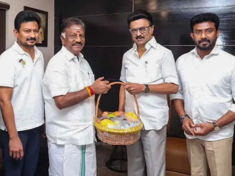 Jayalalitha loyalist and ex-CM Panneerselvam joins DMK ahead of Tamil Nadu polls. Will it impact results?