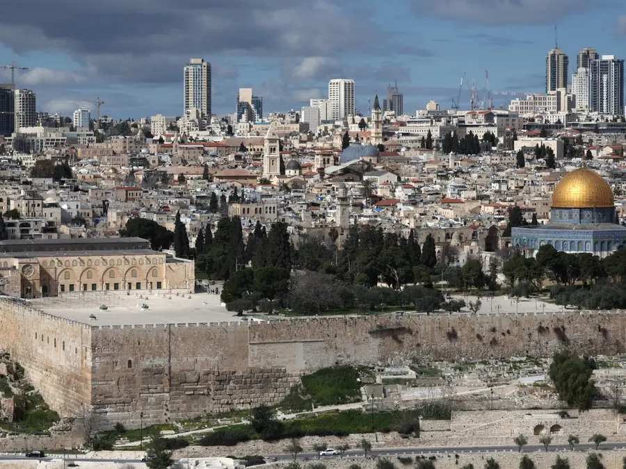 Iran launches retaliatory strikes on Israel after Tel Aviv announces op ‘Lion’s Roar’
