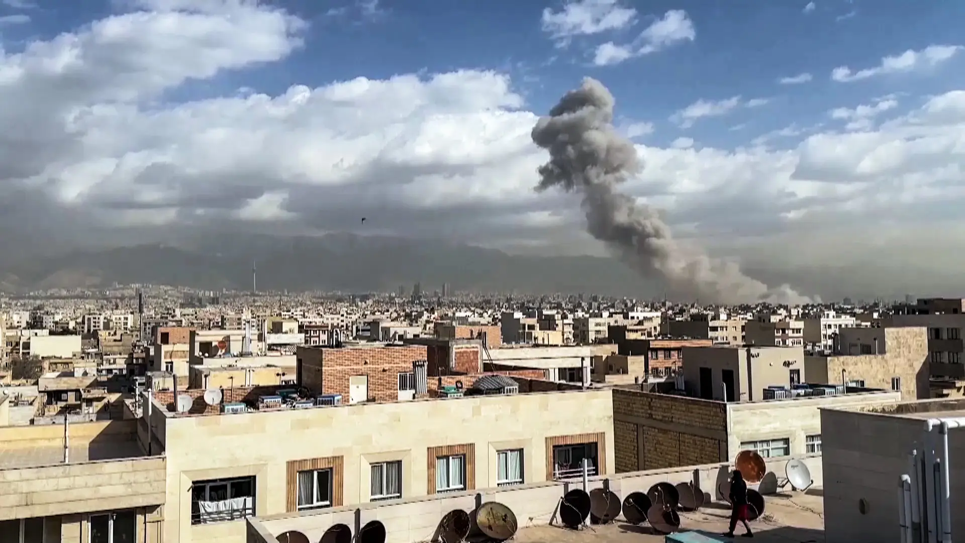 Leave Tehran: Iran sends text alerts urging residents to evacuate amid US–Israel strikes